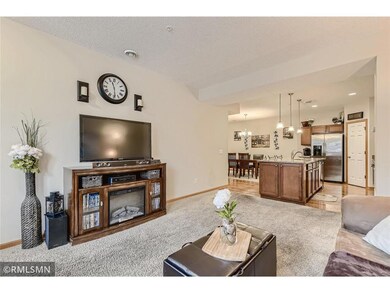 Living Room to kitchen 2