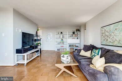 Barcroft Hills Condominium unit 910, Baileys Crossroads, VA 22041 - photo 2