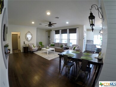 2227 Gruene Lake Dr, New Braunfels, TX 78130 - photo 6