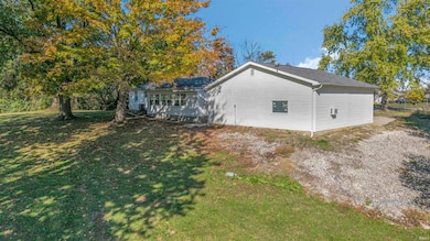 6288 N State Road 65, Hazleton, IN 47640 - photo 2