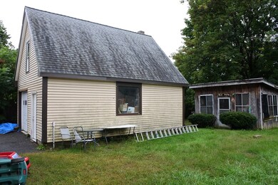 18 Lewis St, Clinton, MA 01510 - photo 4