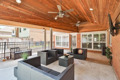 7407 Starbridge Dr, Houston, TX 77095 - photo 2