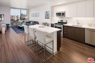 3033 Wilshire Blvd unit 1203, Los Angeles, CA 90010 - photo 4