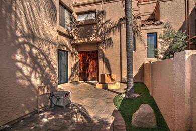 328 E Larkspur Ln Tempe AZ-large-002-11-