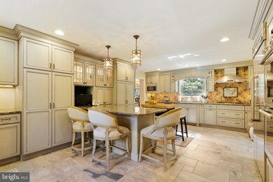 2411 Ravenview Rd, Lutherville Timonium, MD 21093 - photo 2