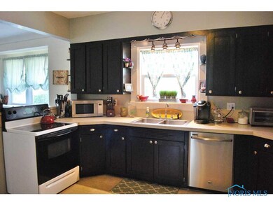 513 Main St, Delta, OH 43515 - photo 2