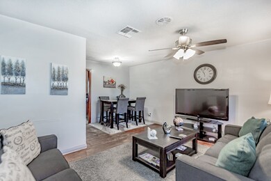 7030 Peyton St, Houston, TX 77028 - photo 3