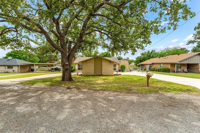 4204 Chaparral Ct, Granbury, TX 76049 - photo 5