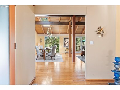 1933 Indian Trail, Lake Oswego, OR 97034 - photo 5