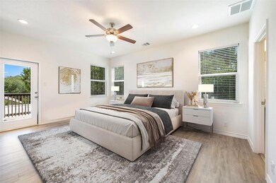 Bedroom with access to outside, light wood-style 
