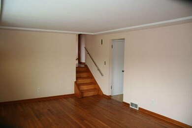 As you enter the living room the first thing you w
