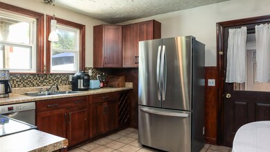 649 Calef Rd, Manchester, NH 03103 - photo 2