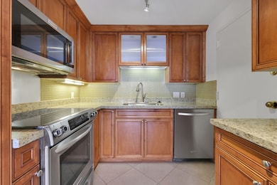 5000 Montrose Blvd unit 18C, Houston, TX 77006 - photo 3