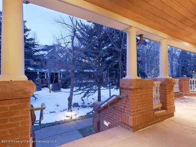 Exterior Entry