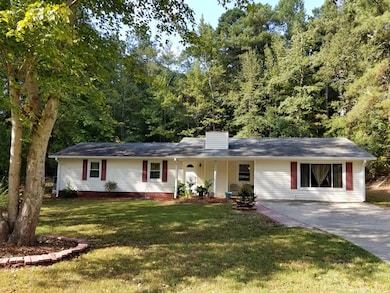 4370 Clearview Dr, Douglasville, GA 30134 - photo 3