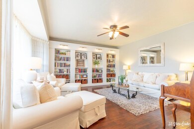 5- Living Room