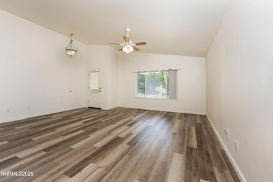 250 Mark St-8