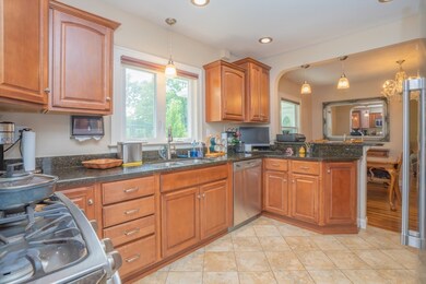 23 Leahey Ave, South Hadley, MA 01075 - photo 5