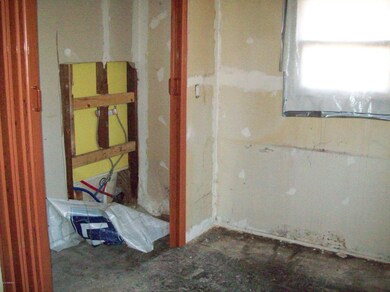 9124 Oakland Dr, Portage, MI 49024 - photo 7