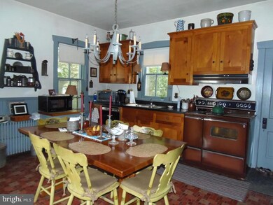 30 E Main St, Leola, PA 17540 - photo 2