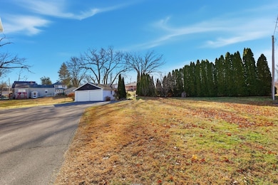 37 Kennedy St, Chicopee, MA 01013 - photo 3