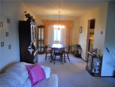 Large dining room great for family dinners.