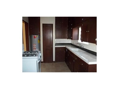 3927 Hamilton Ave, El Paso, TX 79930 - photo 4