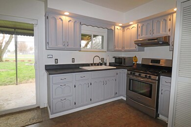 4105 Virginia Cir E, Columbus, OH 43213 - photo 7