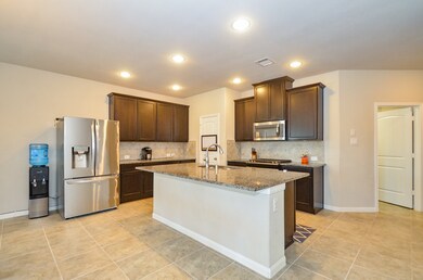 19715 Whistle Creek Ln, Cypress, TX 77433 - photo 6