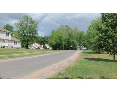 20 Cara Ln, East Longmeadow, MA 01028 - photo 2