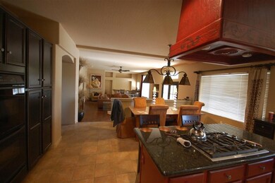 eat in kitchen