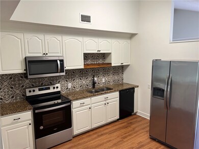 180 Dees Dr, Brunswick, GA 31520 - photo 5