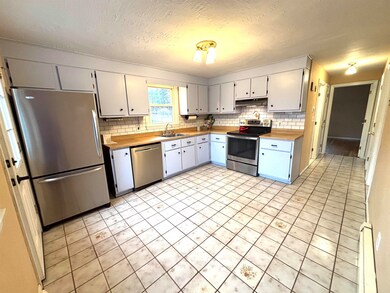 10 Townsend Ave, Salem, NH 03079 - photo 4