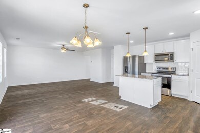 6042 Willutuck Dr, Boiling Springs, SC 29316 - photo 6