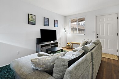 367 SE Cleveland Ave unit 22, Bend, OR 97702 - photo 6