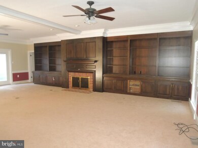 147 Long Field Ln, Shenandoah Junction, WV 25442 - photo 4