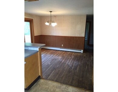 63 Fiske Dr, Bridgewater, MA 02324 - photo 4