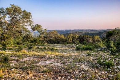 10209 Ranch Road 337, Vanderpool, TX 78885 - photo 3
