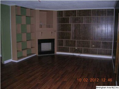 Den w/fireplace