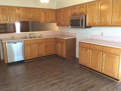 112 Sunrise Ct, Shepherdsville, KY 40165 - photo 4