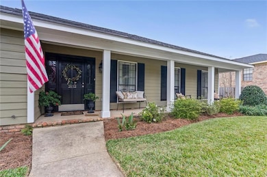 2112 Pine Needle Dr E, Mobile, AL 36609 - photo 2