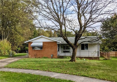 2164 E 40th St, Lorain, OH 44055 - photo 3