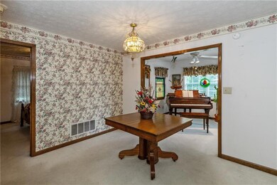 1066 Ina Cir, Franklin, IN 46131 - photo 5