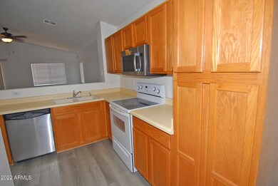 421 N Payton unit I, Mesa, AZ 85207 - photo 2
