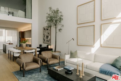 702 N Doheny Dr unit TH8, West Hollywood, CA 90069 - photo 3