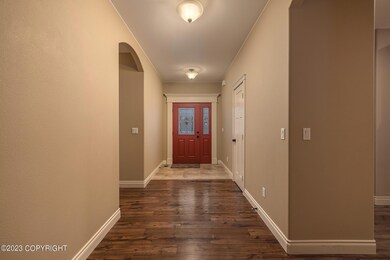 003_2023.11.27 . 650 N Sandbar Cir