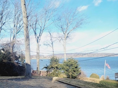 8 Lake Rd, Danbury, CT 06811 - photo 4