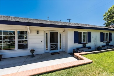 VIEW OF THE FRONT DOOR ENTRY