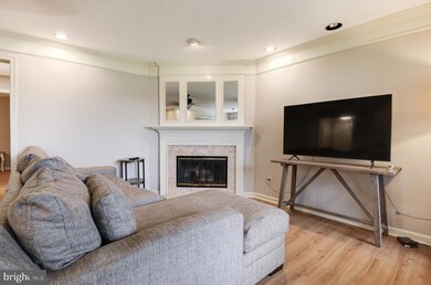 8060 Stonewall Brigade Ct unit 101, Manassas, VA 20109 - photo 5