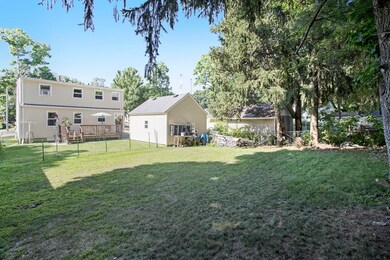 82 Burr Street-40